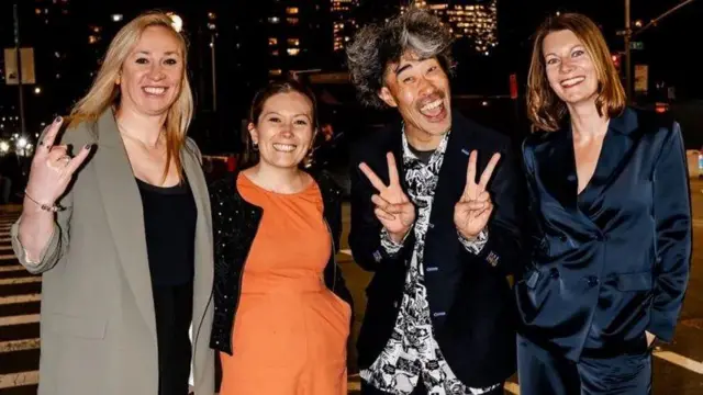 Kiri ke kanan: Produser Andee Ryder dan Megumi Inman dengan Nasubi dan sutradara Clair Titley.