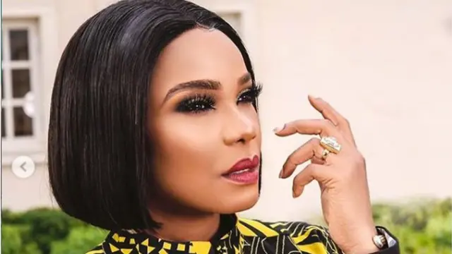 Kìí ṣe gbogbo òṣèré tíátà náà ló n fí ọ̀nà àlùmọ̀kọ́rọ́yin ri owó, ọ̀pọ̀ wà ló n ṣe ìṣẹ́ ọwọ́n rẹ̀ pẹ̀lú oníruuru òwò láti rí owó