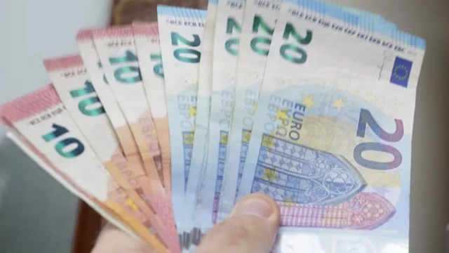 Higher taxes dey for pipo wey dey make pass  €40,000