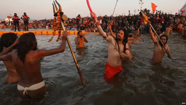 कुंभ, प्रयागराज, उत्तर प्रदेश, अखाड़े, नागा बाबा