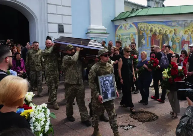 18 червня Київ прощався з Романом Ратушним