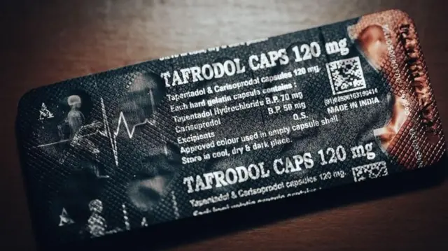 દવાઓ, બીબીસી આઈ, નશો, એવિયો કંપની, મહારાષ્ટ્ર, ભારત બીબીસી ગુજરાતી