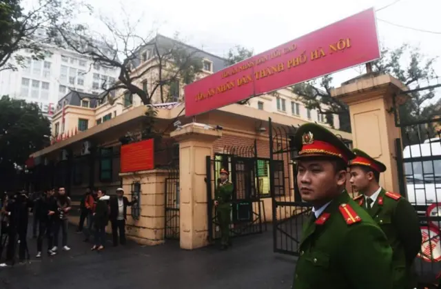 TAND TP Hà Nội xét xử bị cáo Trịnh Xuân Thanh, Đinh La Thăng cùng 20 đồng phạm trong vụ án xảy ra tại Tổng Công ty cổ phần Xây lắp dầu khí Việt Nam (PVC)