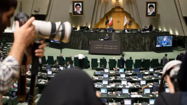 مراسم رای اعتماد به پزشکیان در مجلس شورای اسلامی ایران