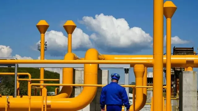 তেল গ্যাস