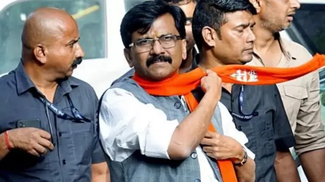 संजय राऊत 