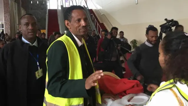 ጋዜጠኞችና መንገደኞች