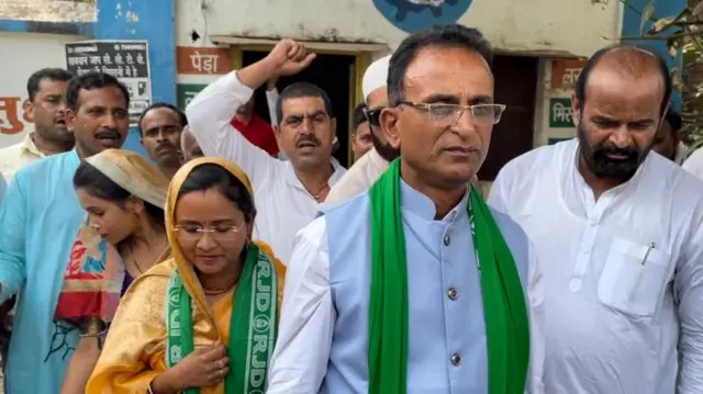 बिहार में क़रीब दो दशक पहले तक अगड़ी और पिछड़ी जातियों के संघर्ष में कई लोगों की हत्या हुई थी.