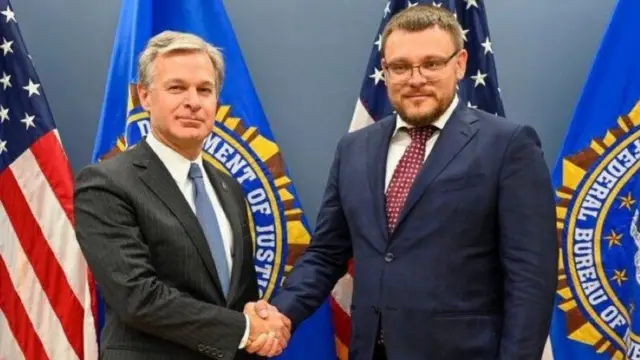 Директор НАБУ Семен Кривонос (на фото справа) во время визита в США 