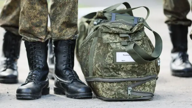 Призывник перед отправкой в военную часть 