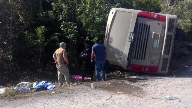 ታሕሳስ 2017፡ ኣብ ጉዕዞ ሓደጋ ዝበጽሓ መኪና