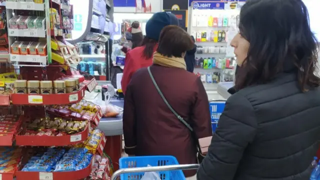 Бишкектеги дүкөндөрдүн биринде
