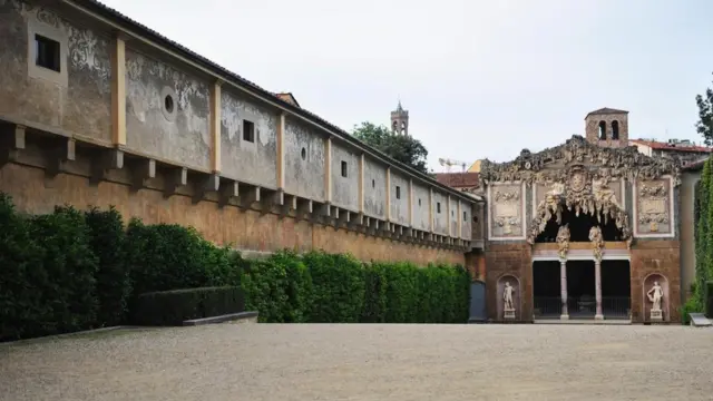 Вихід із Коридору Вазарі