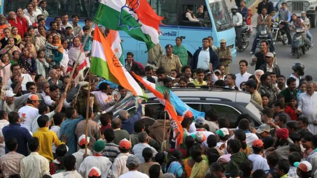 ચૂંટણી વેળા રેલીની તસવીર