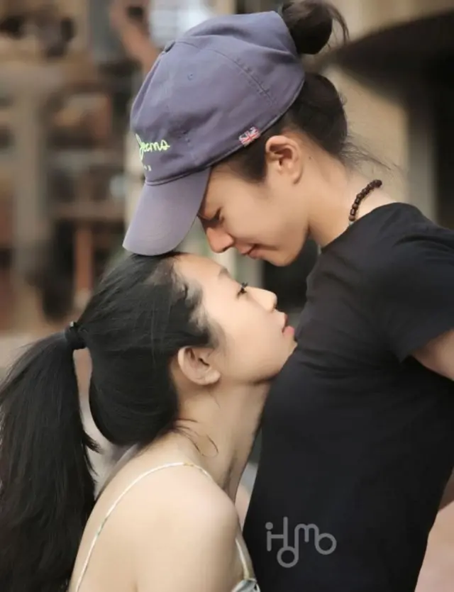 Ou và bạn gái Yi
