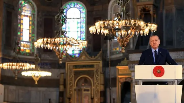 2018-ci ilin martında Erdoğan Ayasofya Muzeyindəki sərginin açılışında çıxış edib