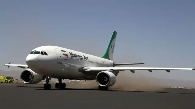 Самолет Mahan Air