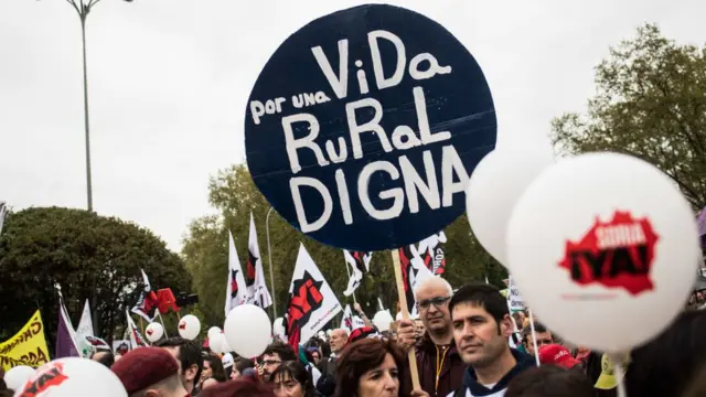 Cartel de "La revuelta de la España vaciada"