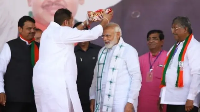 नरेंद्र मोदी