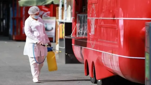 санитардык кызматкер