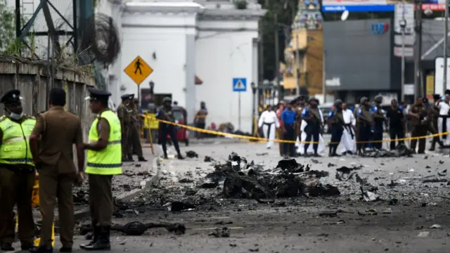 Rua interdidata no Sri Lanka após ataques