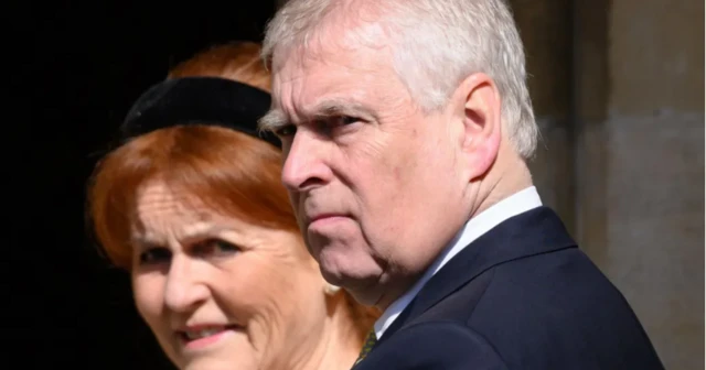 صورة تظهر سارة فيرغسون زوجة أندرو السابقة، والتي ستنتقل أيضاُ من من قصر رويال لودج.