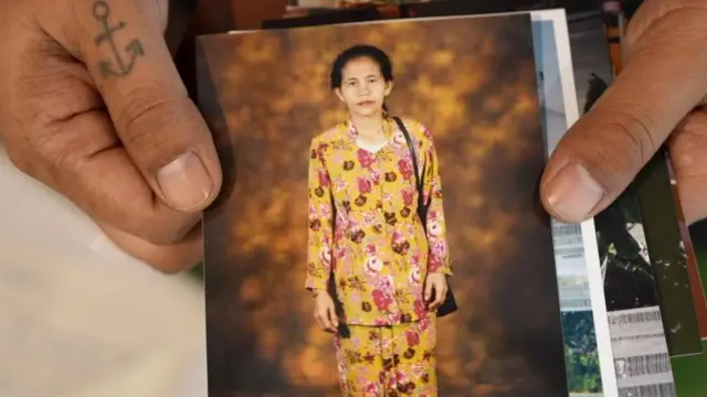 အင်ဒရာရဲ့ မိခင် ရိုဟန်နီရဲ့ ဓာတ်ပုံ