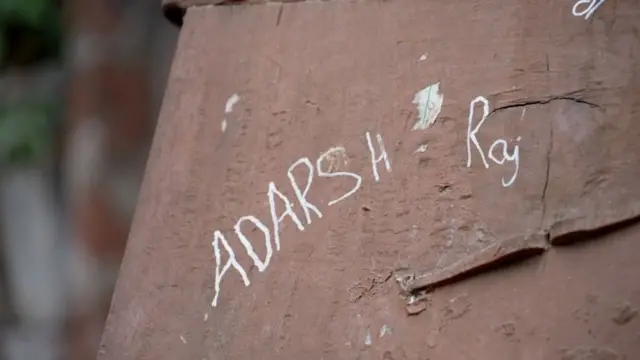 மாணவர்கள் தற்கொலை