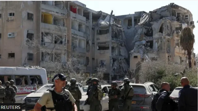 Àwọn ilé tí àdó olóró Iran bàjẹ́ ní Holon