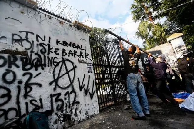 Revisi UU TNI