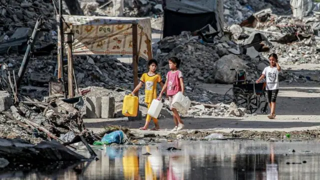 ઇઝરાયલી સેના, ગાઝા, ભૂખમરો, ગંદકી, રોગચાળો, બીબીસી ગુજરાતી 