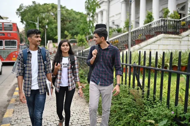 நண்பர்கள் - நட்புறவு