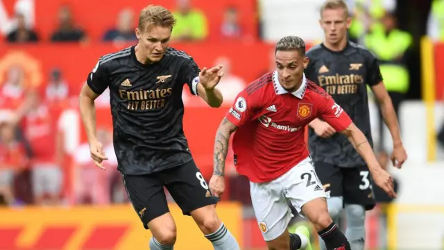 Odegaard warra Arsenaaliifi Antoonii warra Man Yunaayitid
