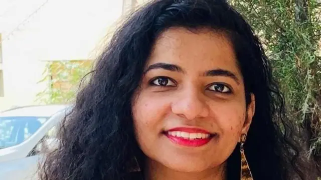 உச்சநீதிமன்றத்தில் வாதாடிய செவிதிறனற்ற முதல் பெண் வழக்கறிஞர்