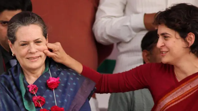 సోనియా గాంధీ, ప్రియాంక గాంధీ