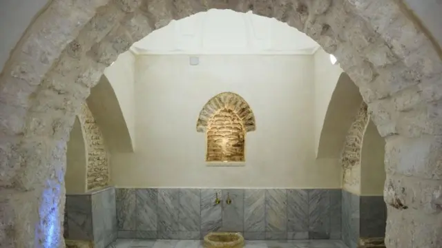 زيارة إلى حمام الاستجمام العتيق في القدس