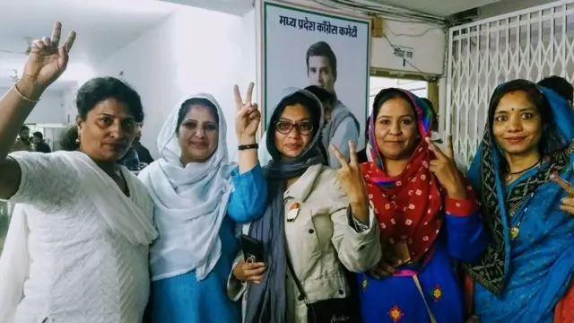 வெற்றி முகத்தில் காங்கிரஸ்: 5 மாநிலங்களில் வெற்றி கொண்டாட்டங்கள்