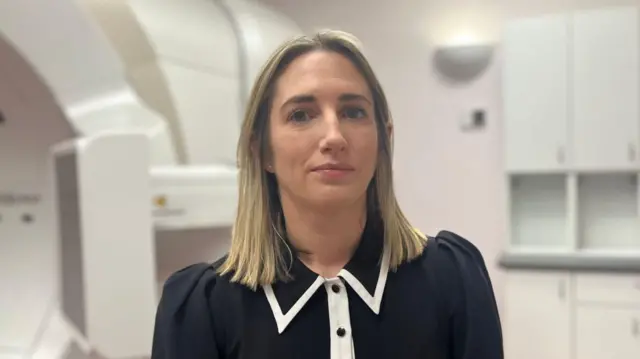 பெல்ஃபாஸ்ட் ஹெல்த் டிரஸ்ட்டின் மருத்துவ புற்றுநோய் ஆலோசகர் டாக்டர் கேத்தரின் ஹன்னா