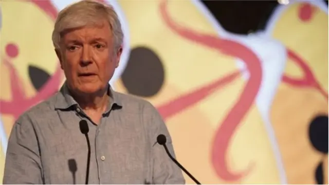 ટૉની હૉલ