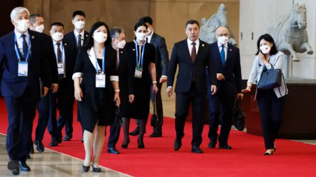 صدر جباروف، رئیس جمهور قرقیزستان برای حضور در اجلاس به پکن سفر کرده است