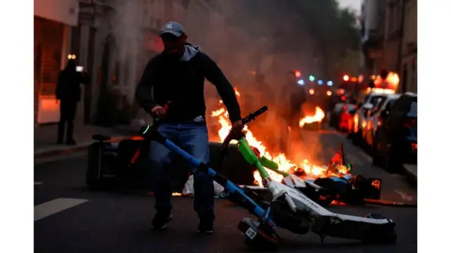 مظاهرة في باريس