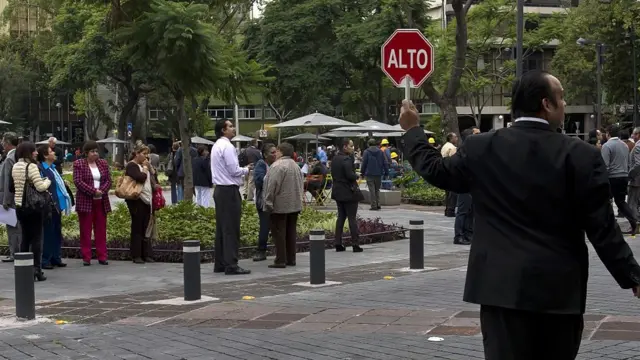 Evacuación en la Ciudad de México por terremoto en Veracruz, 30 de septiembre de 2015