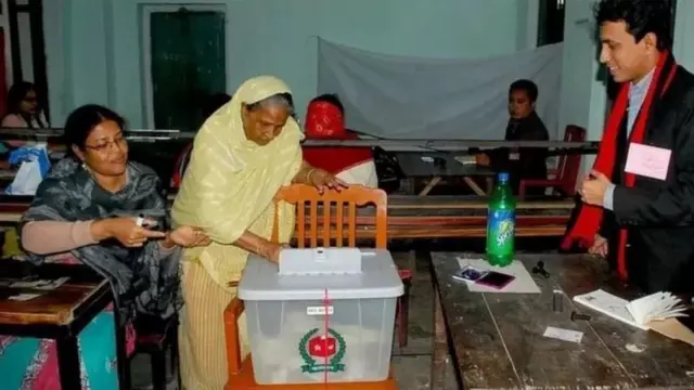 নির্বাচনের ভোট গ্রহণ