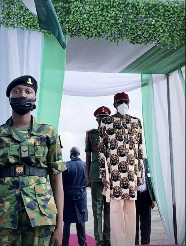 Lokacin da ake yin taken Najeriya