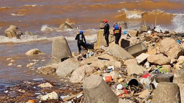 Buscajogo de slotsdestroços perto do mar