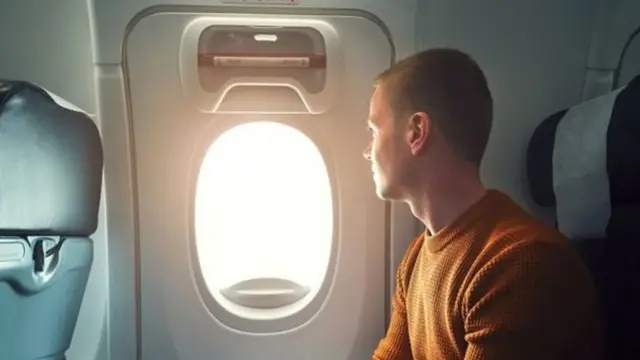 विमान का दरवाज़ा