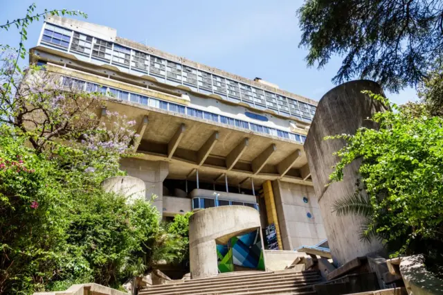 Biblioteca Mariano Moreno.