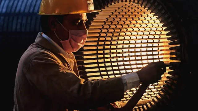 ઇન્ડસ્ટ્રી