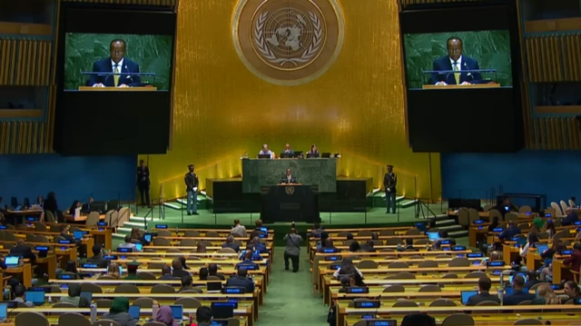 Pirezidant Taayyee kora UN irratti