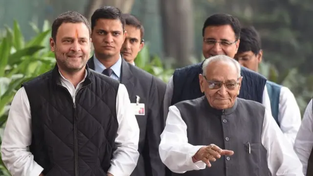 मोतीलाल वोहरा के साथ राहल गांधी